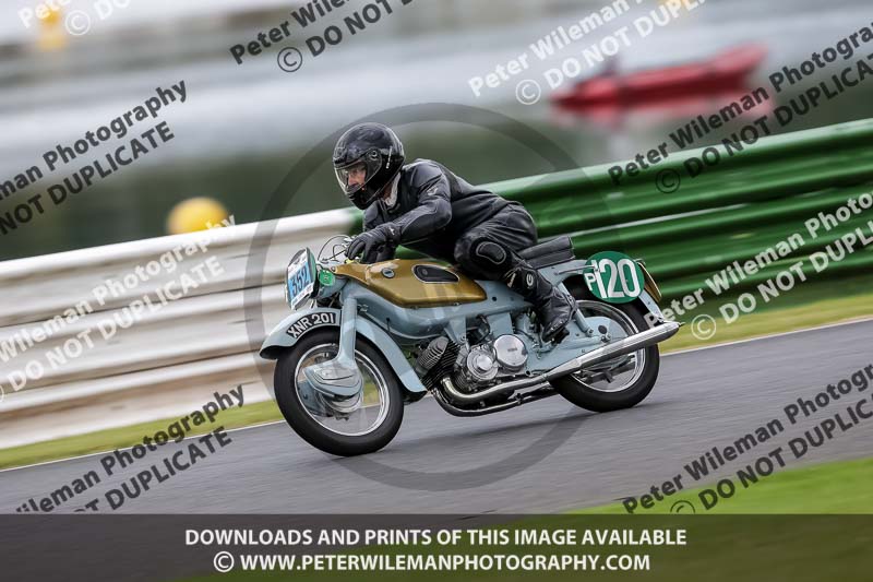 Vintage motorcycle club;eventdigitalimages;mallory park;mallory park trackday photographs;no limits trackdays;peter wileman photography;trackday digital images;trackday photos;vmcc festival 1000 bikes photographs